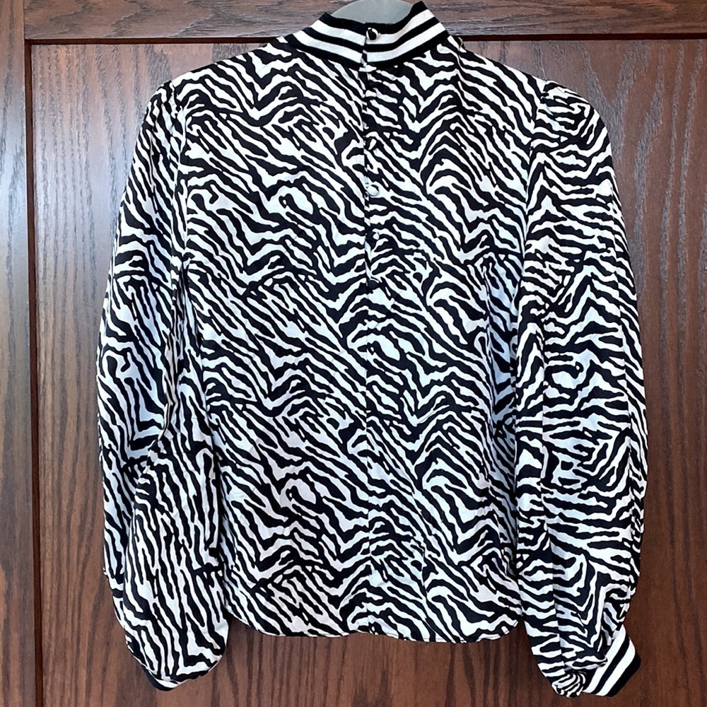 Hunter Bell printed silk Sydney top in size XS fits to Small. - Picture 10 of 10